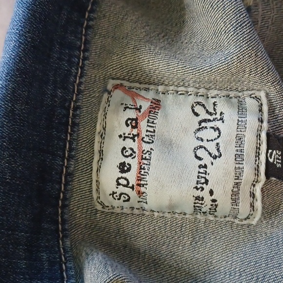 Cropped Jean/Denim-Like Jacket - Picture 3 of 3